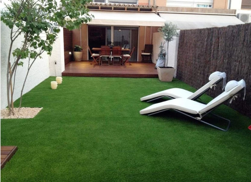 shrinkwrap-2-5-1-artificial-grass-original-imah7d6v9qhub4d9.webp